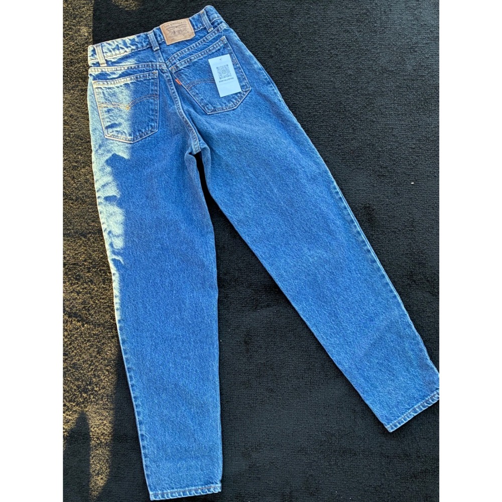 Vintage Levis 560 Student Fit Jeans 27x30 Orange Tab Made in USA Medium Wash